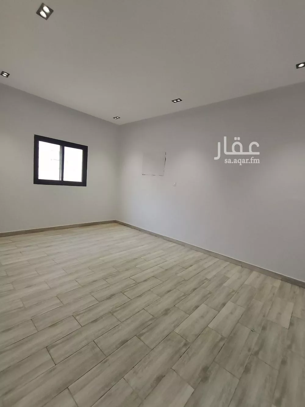 شقة 3 غرف في الرمال 3