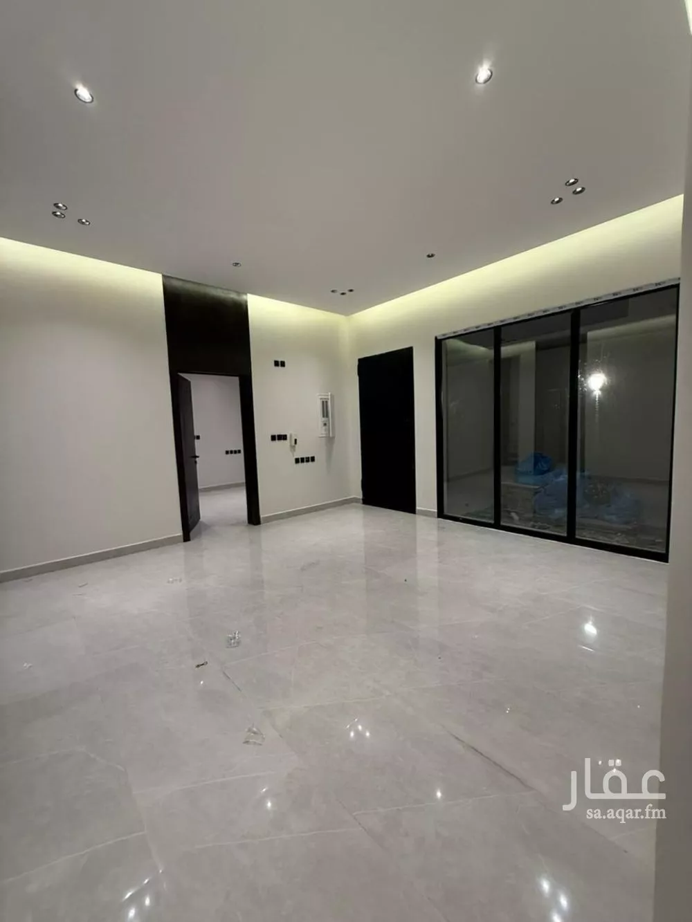 3 bedroom floor in Al Janadriyah 4