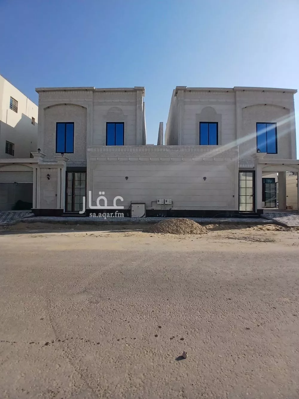 فيلا 8 غرف في ضاحية الملك فهد 1