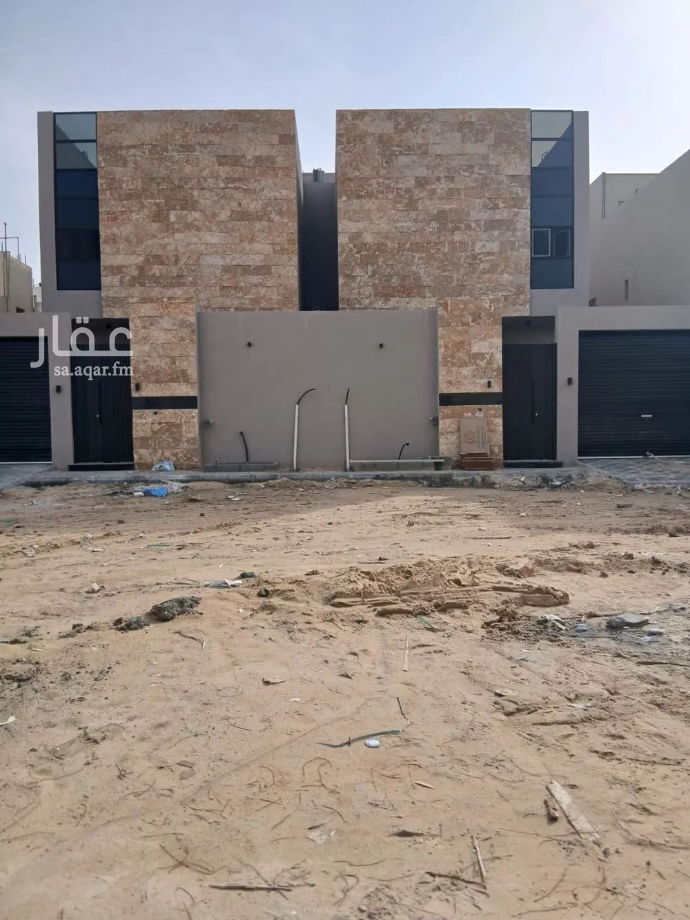 فيلا 8 غرف في ضاحية الملك فهد 1