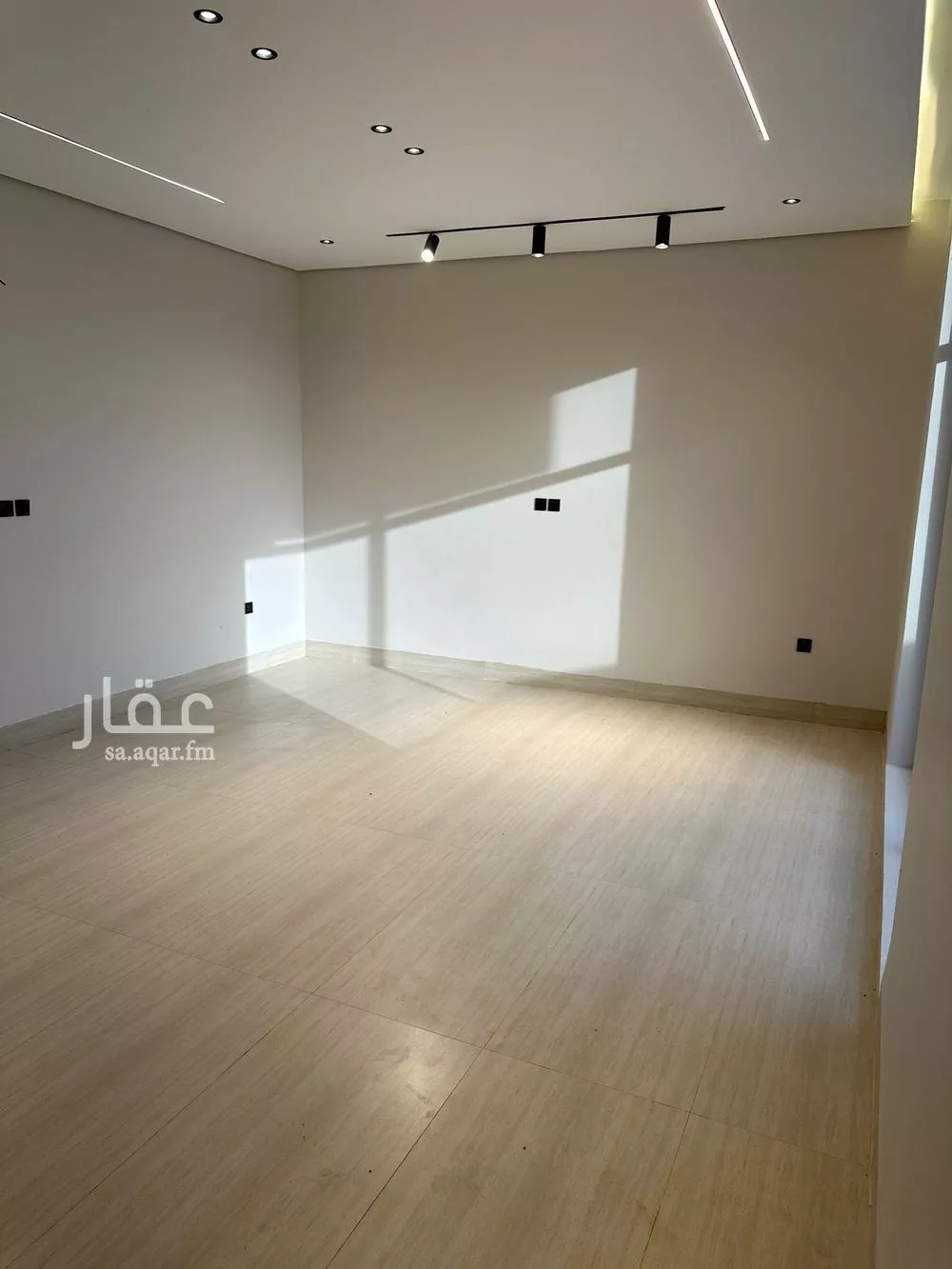 8 bedroom villa in Ash Sharq 2