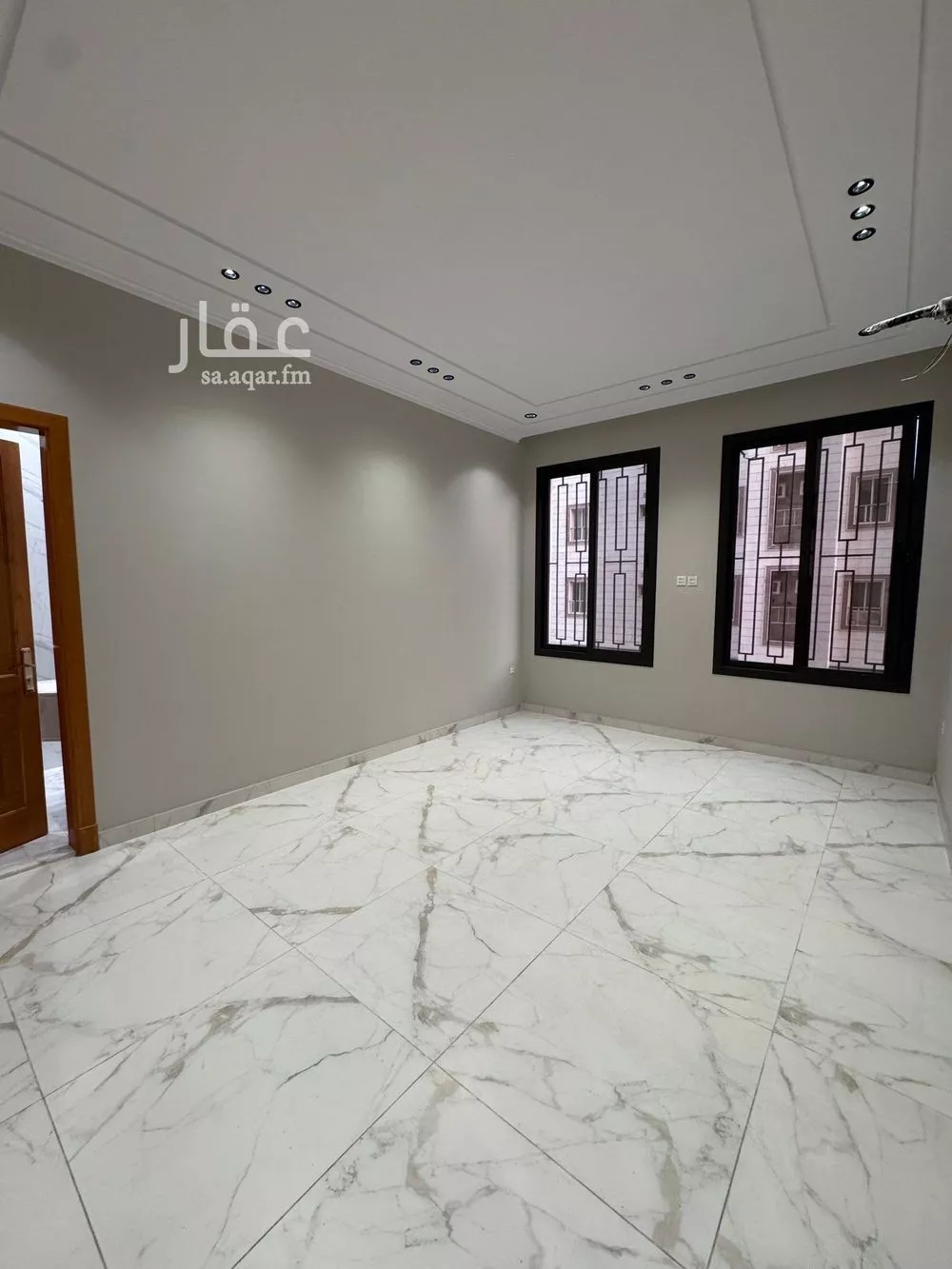 شقة 4 غرف في الصفا 5