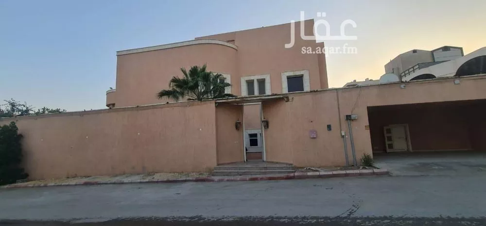 10 bedroom villa in Al Khuzama, Riyadh 17