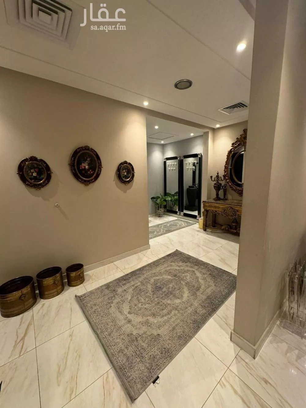 7 bedroom apartment in Irqah 4