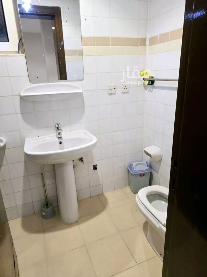 2 bedroom apartment in Al Sharafiyah, Jeddah 6