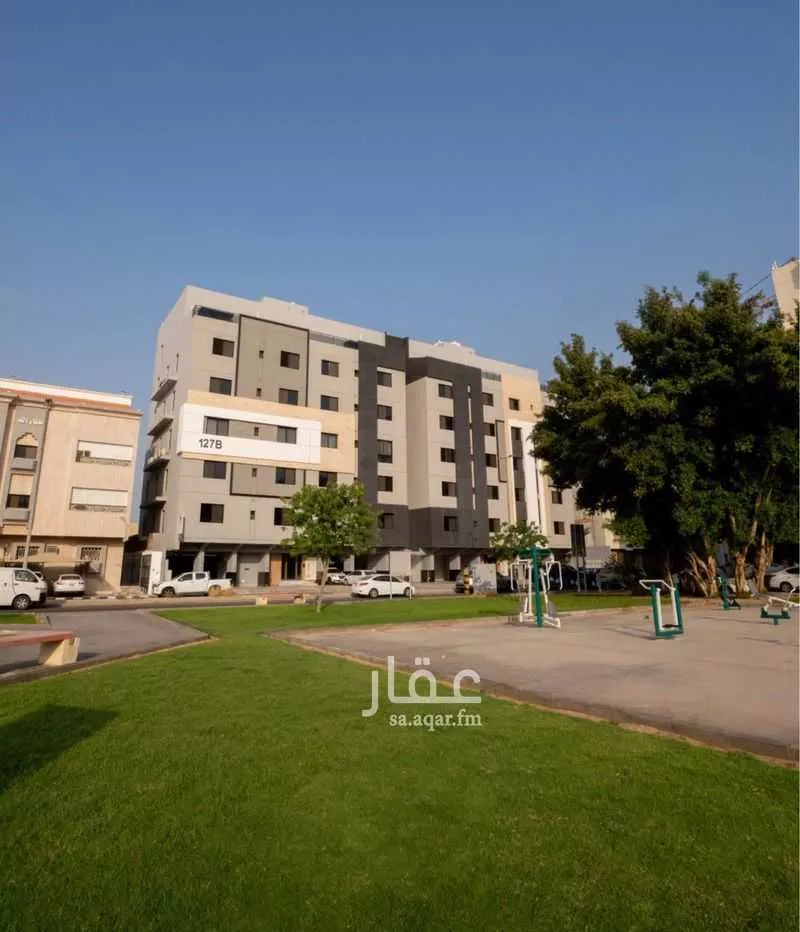 شقة 5 غرف في الصفا 5