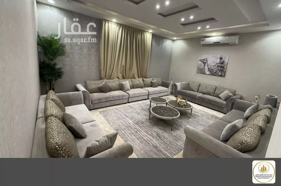 8 bedroom villa in Al Rimal 5