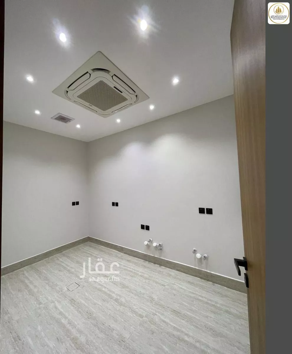 3 bedroom floor in Al Rimal 5