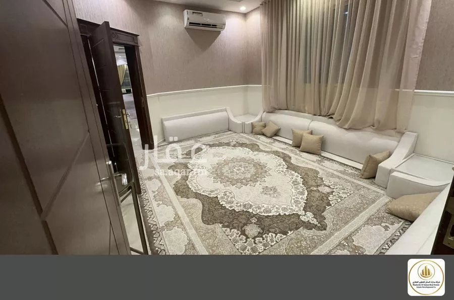 8 bedroom villa in Al Rimal 4
