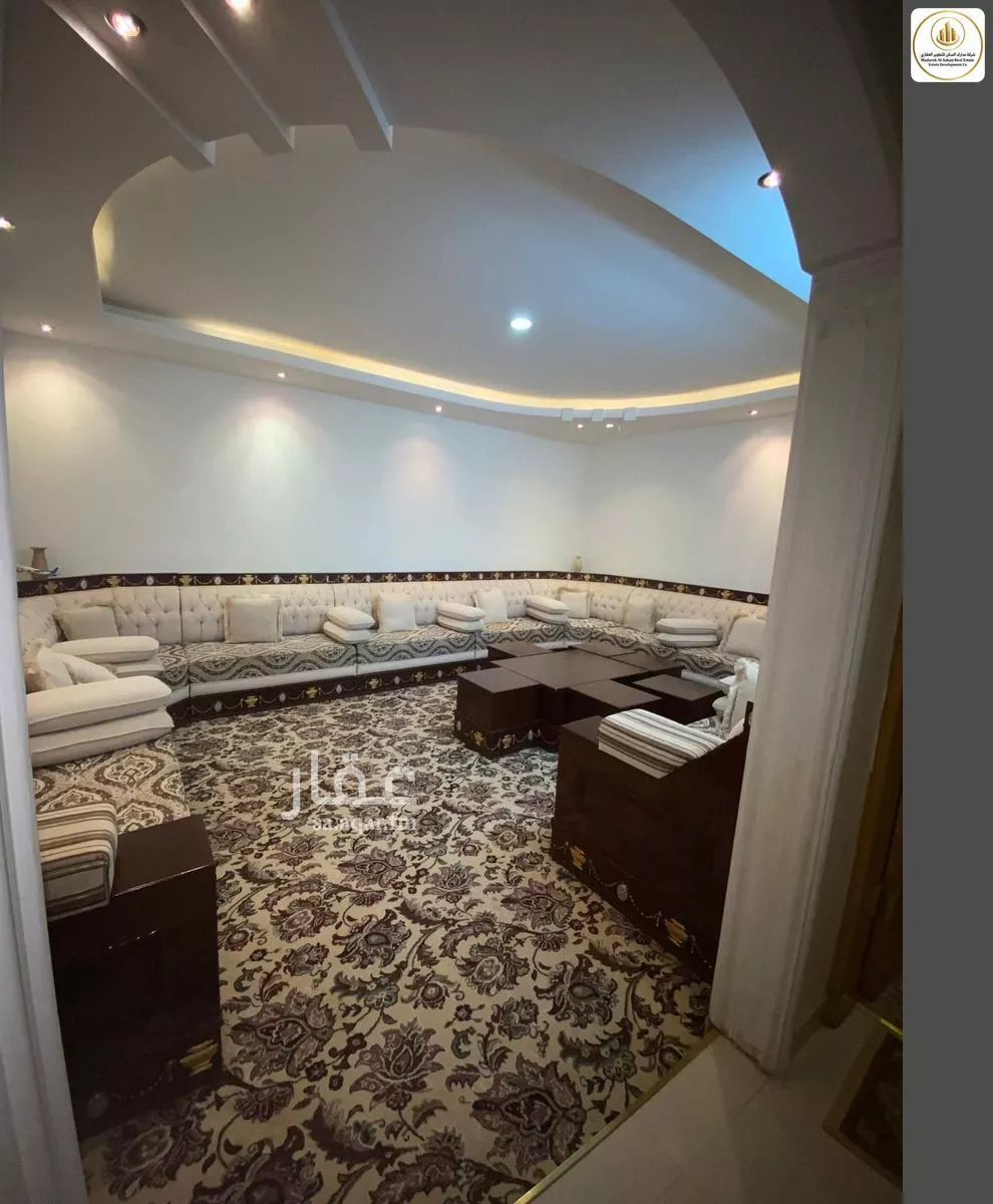 فيلا 8 غرف في ظهرة لبن 4