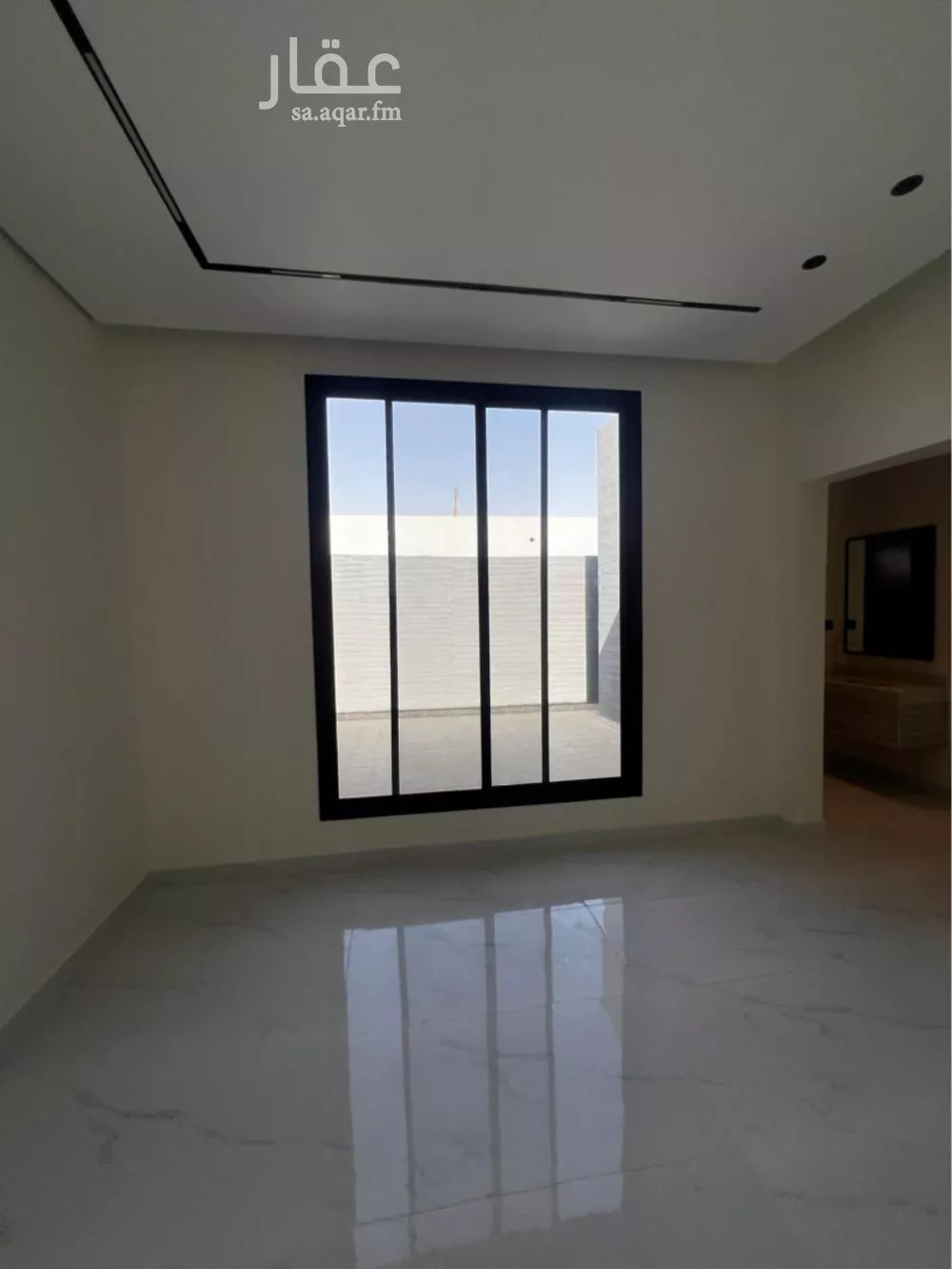 شقة 4 غرف في الرمال 5