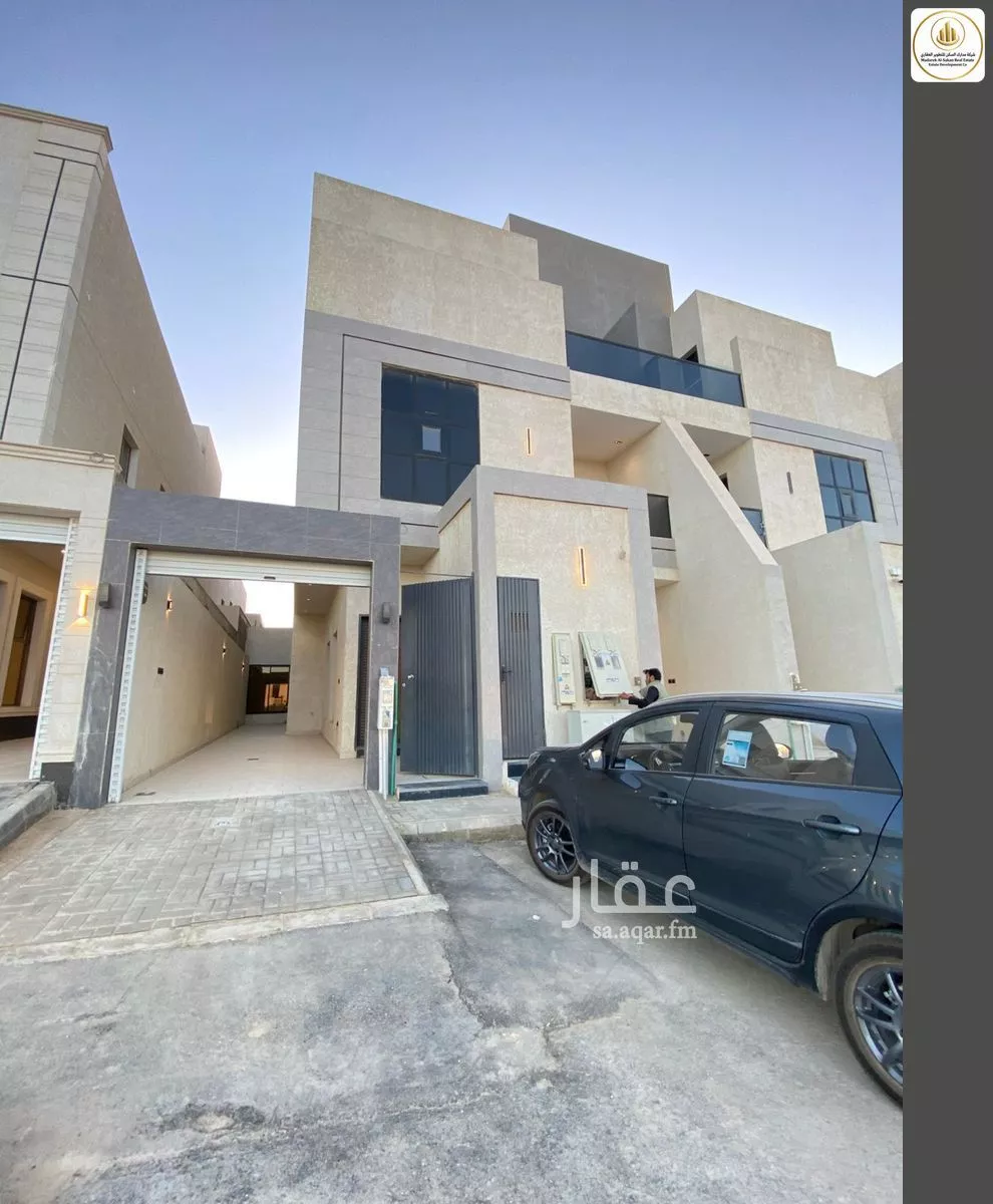 5 bedroom floor in Al Janadriyah 1