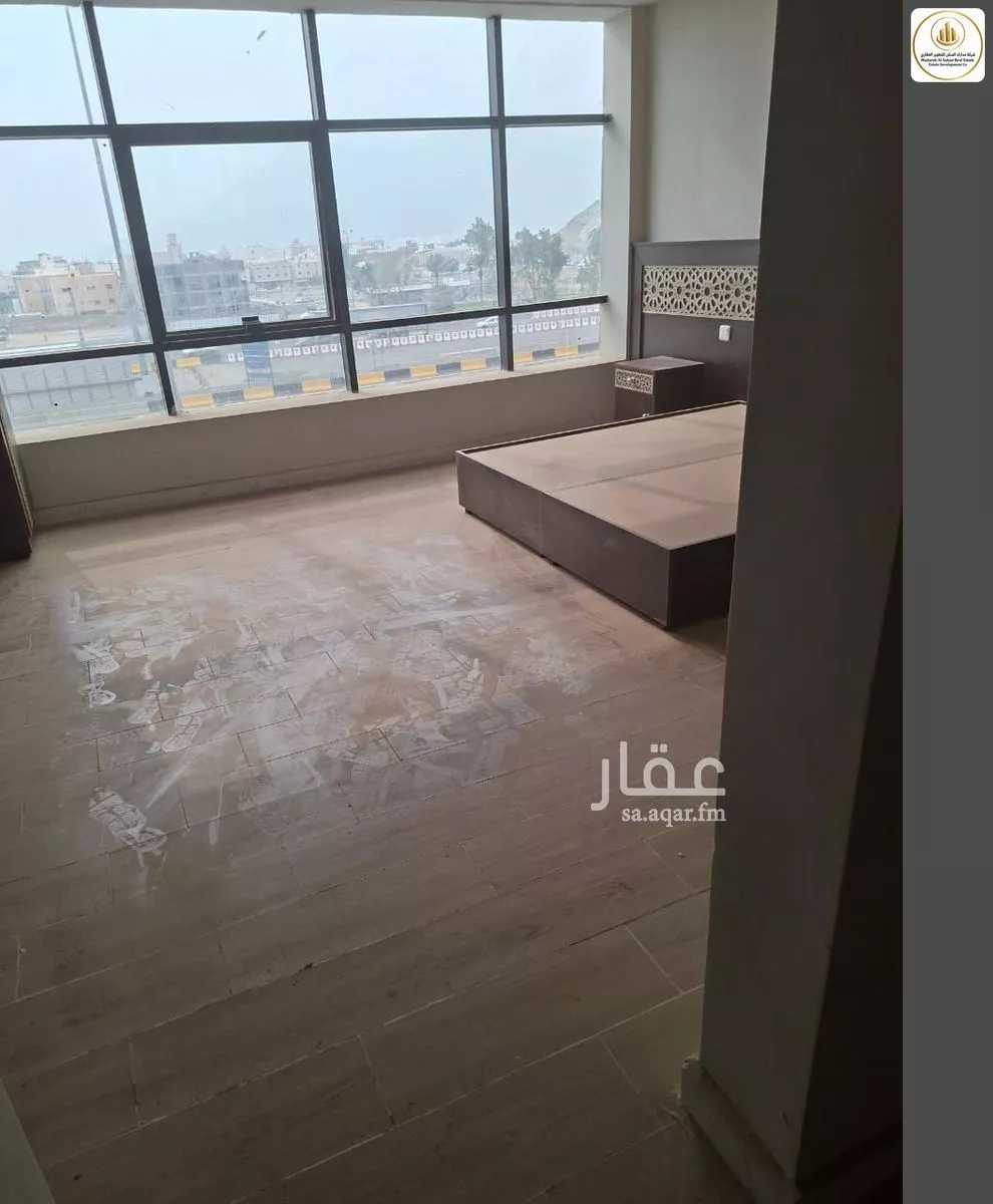 عمارة 778 م² في الشرائع 2