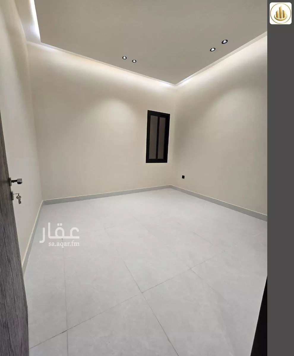 5 bedroom floor in Al Janadriyah 4
