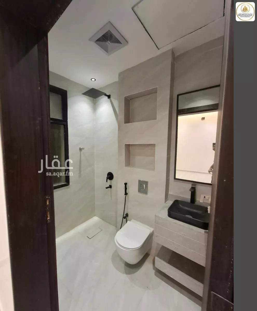 5 bedroom apartment in Al Janadriyah, Riyadh 8