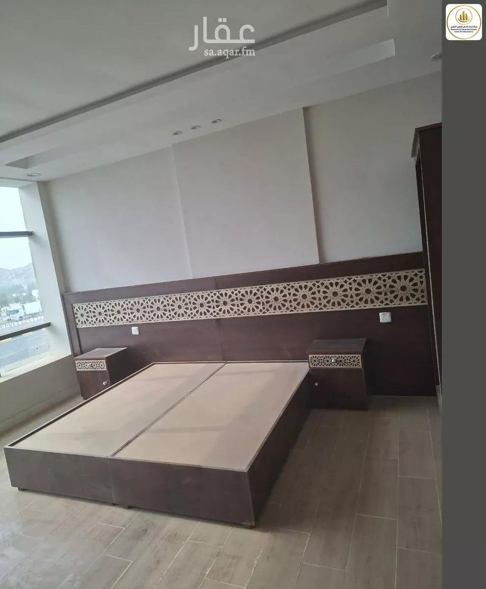 عمارة 778 م² في الشرائع 4