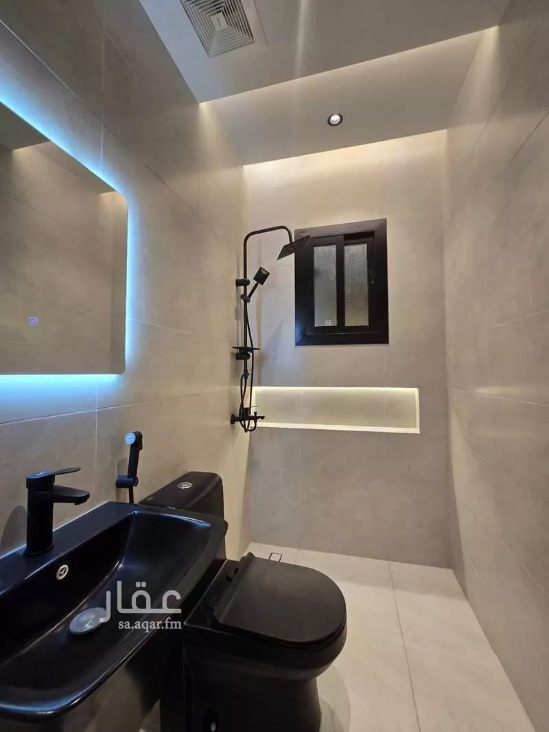 شقة 4 غرف في الروضة 2