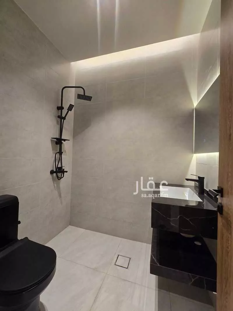 شقة 4 غرف في الروضة 3