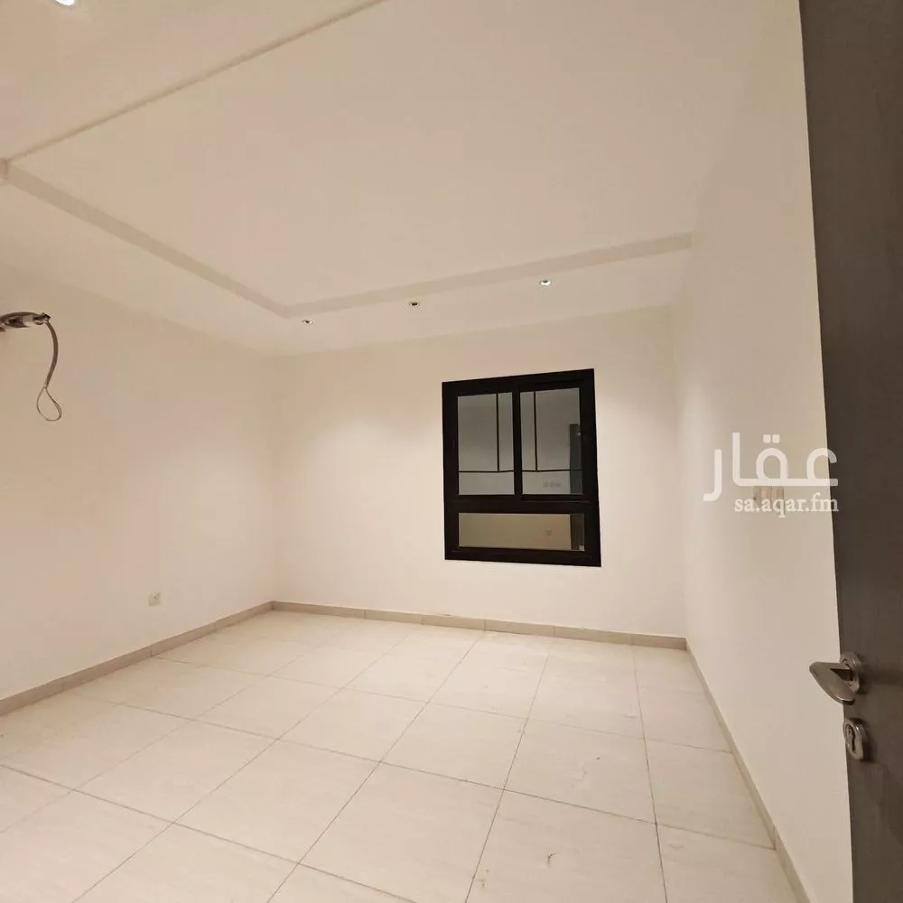 شقة 5 غرف في الواحة 5