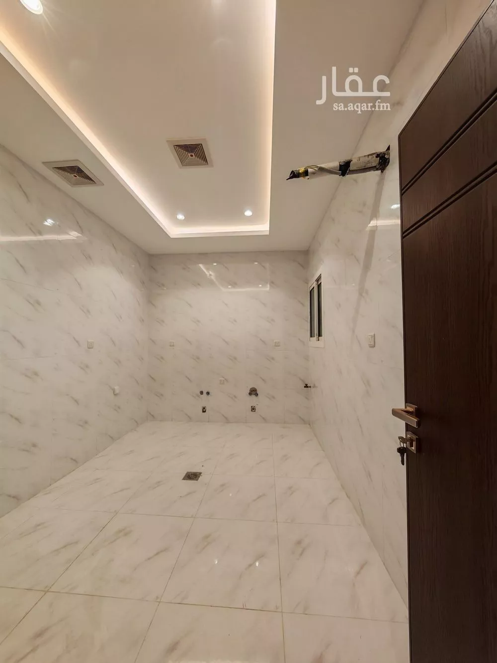 شقة 4 غرف في الواحة 3