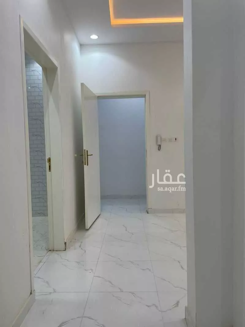 شقة 2 غرف في الرمال 4