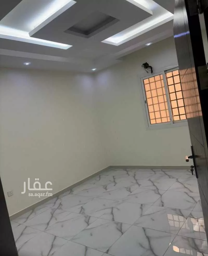 شقة 4 غرف في طيبة 1