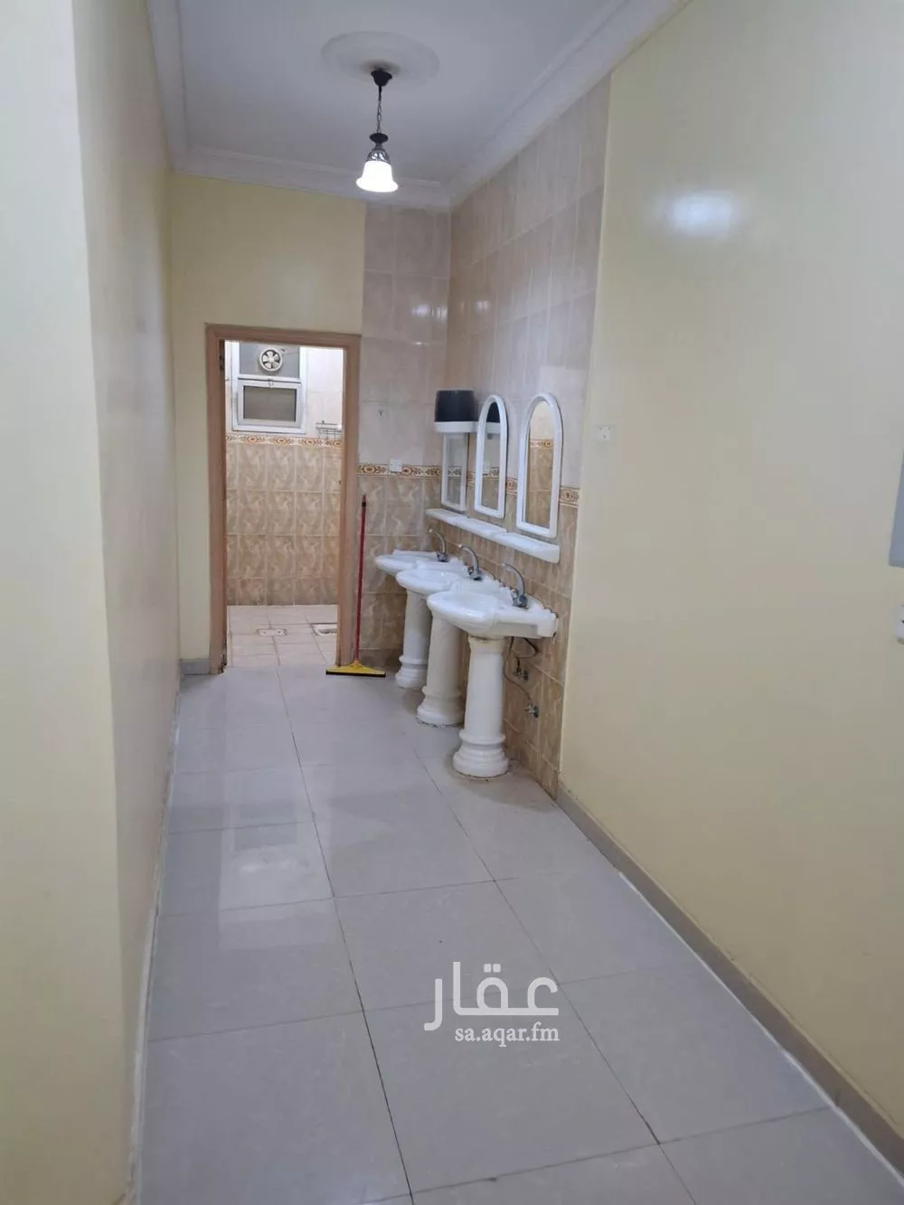 7 bedroom floor in Al Janadriyah 2