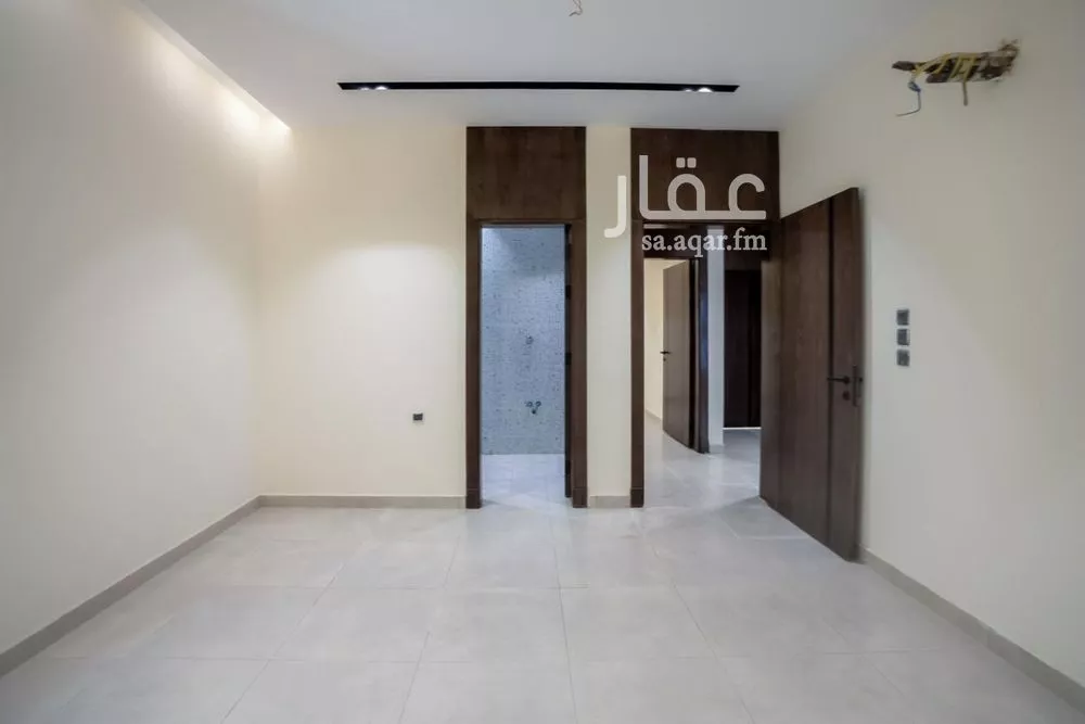 5 bedroom villa in Ar Rayan 1