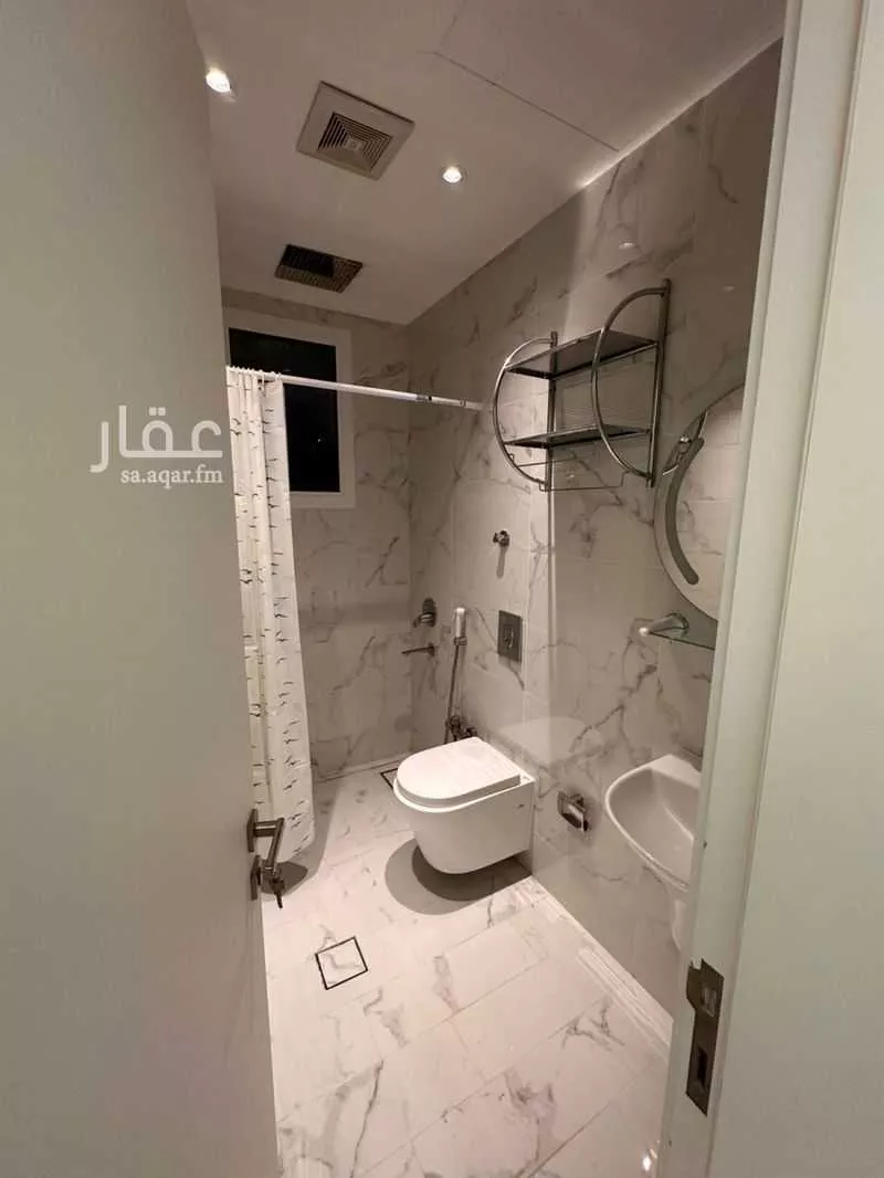 شقة 4 غرف في الحمرا 1