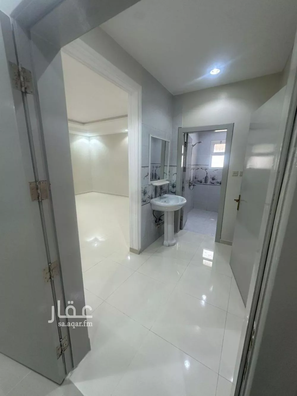 3 bedroom apartment in Al Mahdiyyah 4