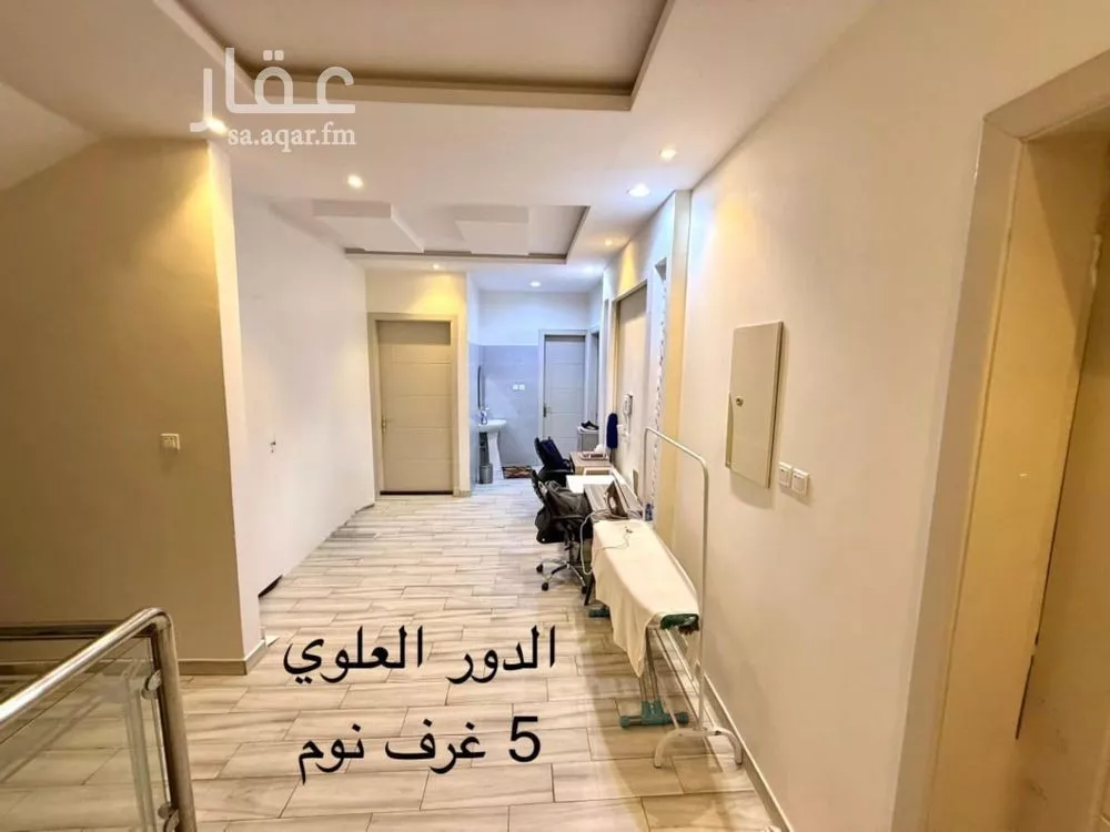 فيلا 8 غرف في بدر 4