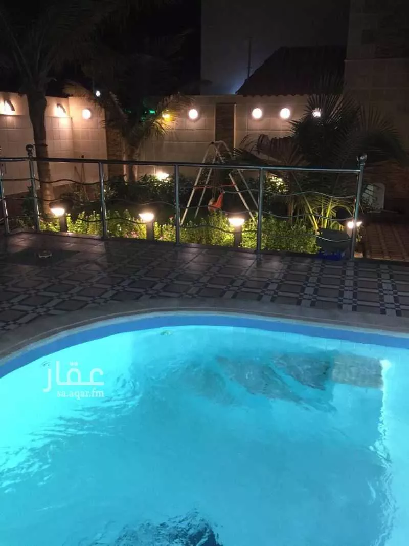 عمارة 625 م² في الصوارى 4