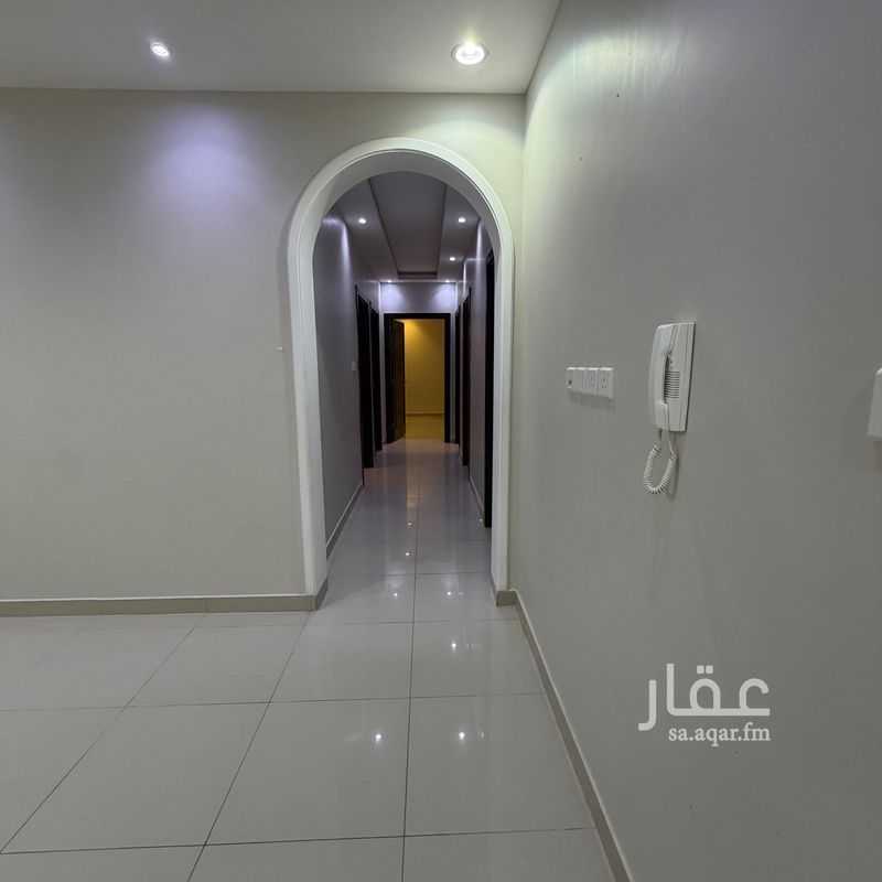 4 bedroom apartment in King Fahd, Madinah 11