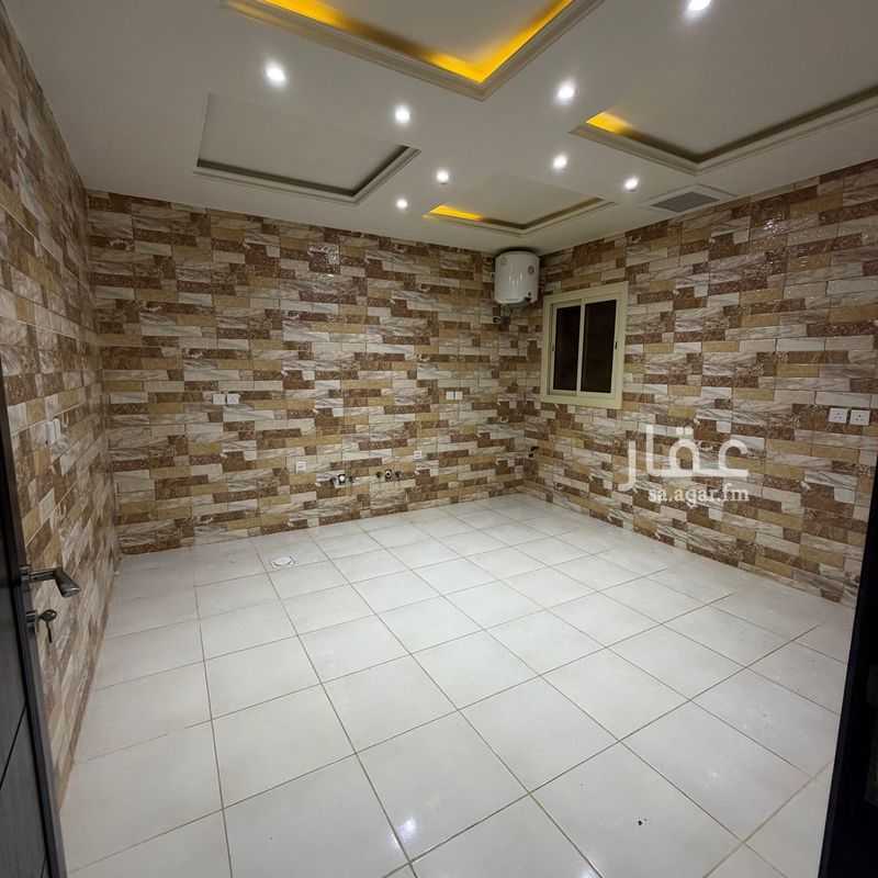 4 bedroom apartment in King Fahd, Madinah 14