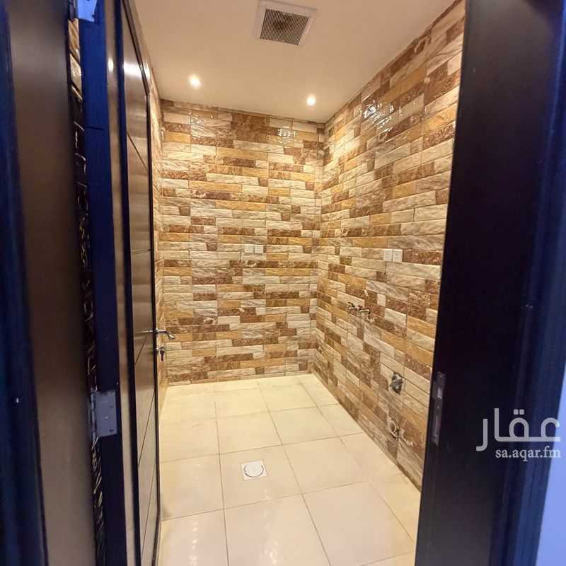 4 bedroom apartment in King Fahd, Madinah 4