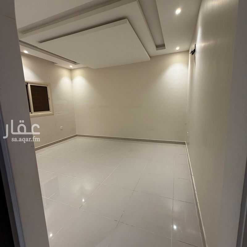 4 bedroom apartment in King Fahd, Madinah 7