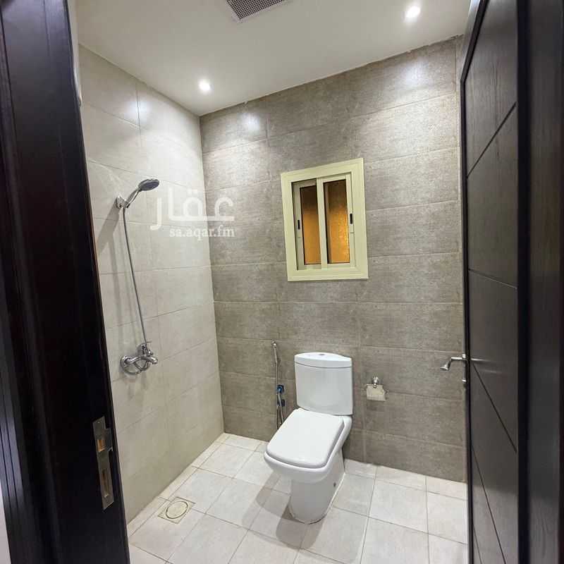 4 bedroom apartment in King Fahd, Madinah 13