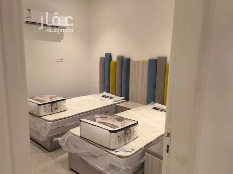 شقة 2 غرف في النزهة 4