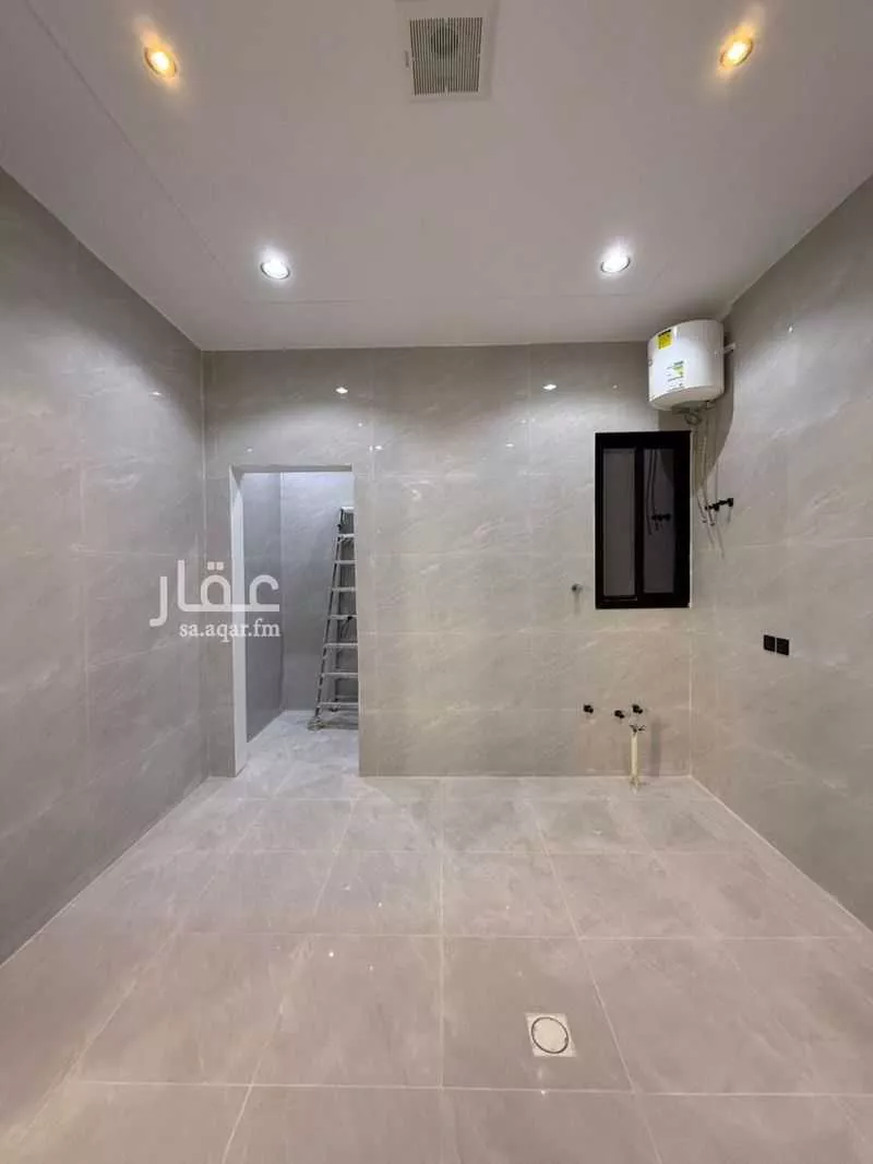 5 bedroom floor in Badr 3