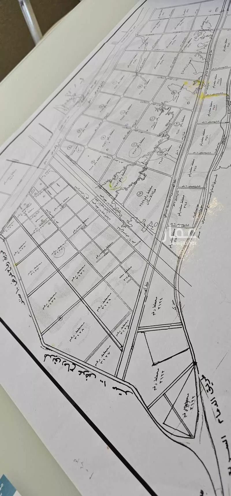 أرض 750 م² في الشرق 3