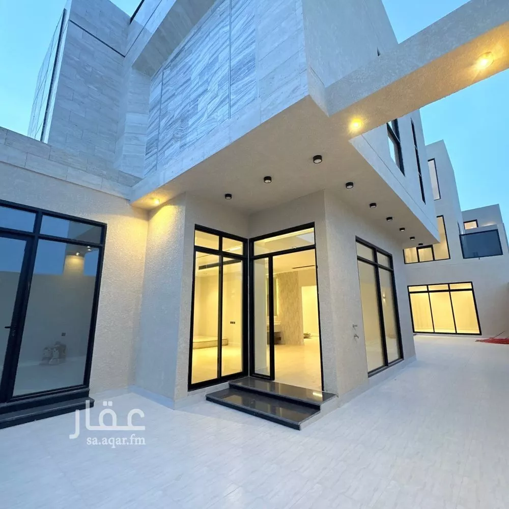 6 bedroom villa in Al Mahdiyyah 2