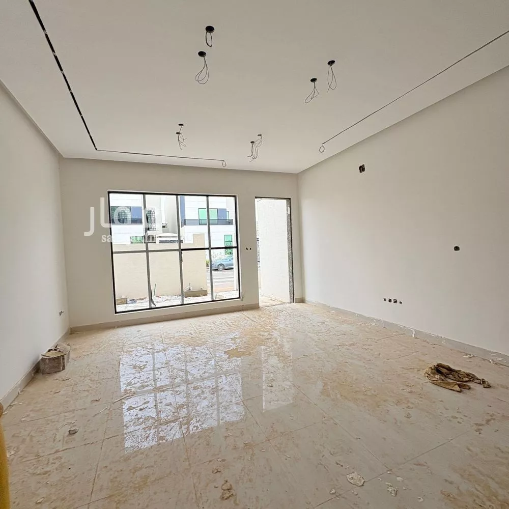 فيلا 5 غرف في المهدية 4