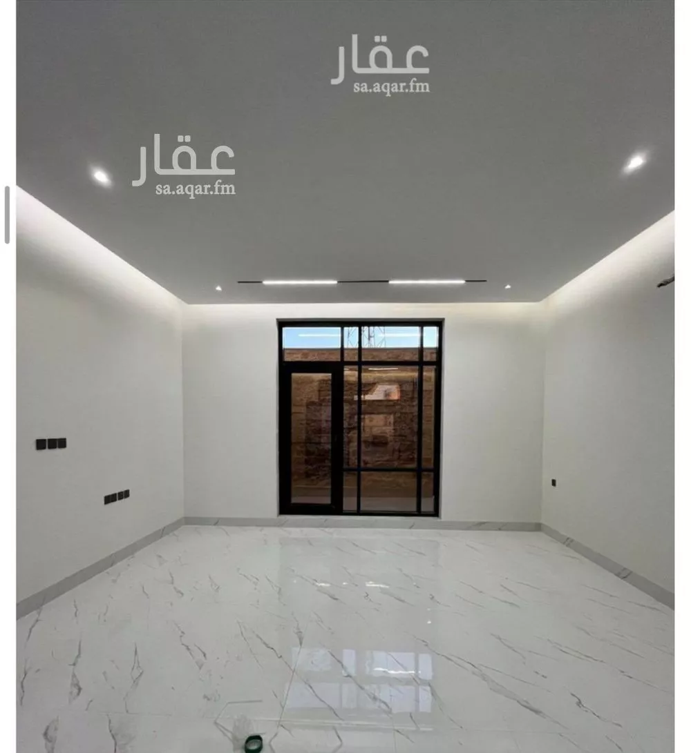 فيلا 6 غرف في المهدية 5