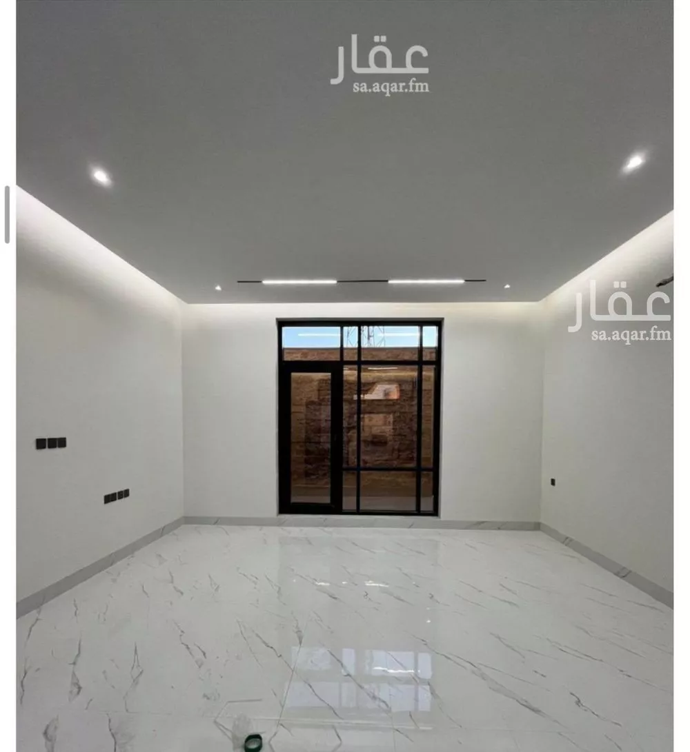 فيلا 6 غرف في المهدية 5