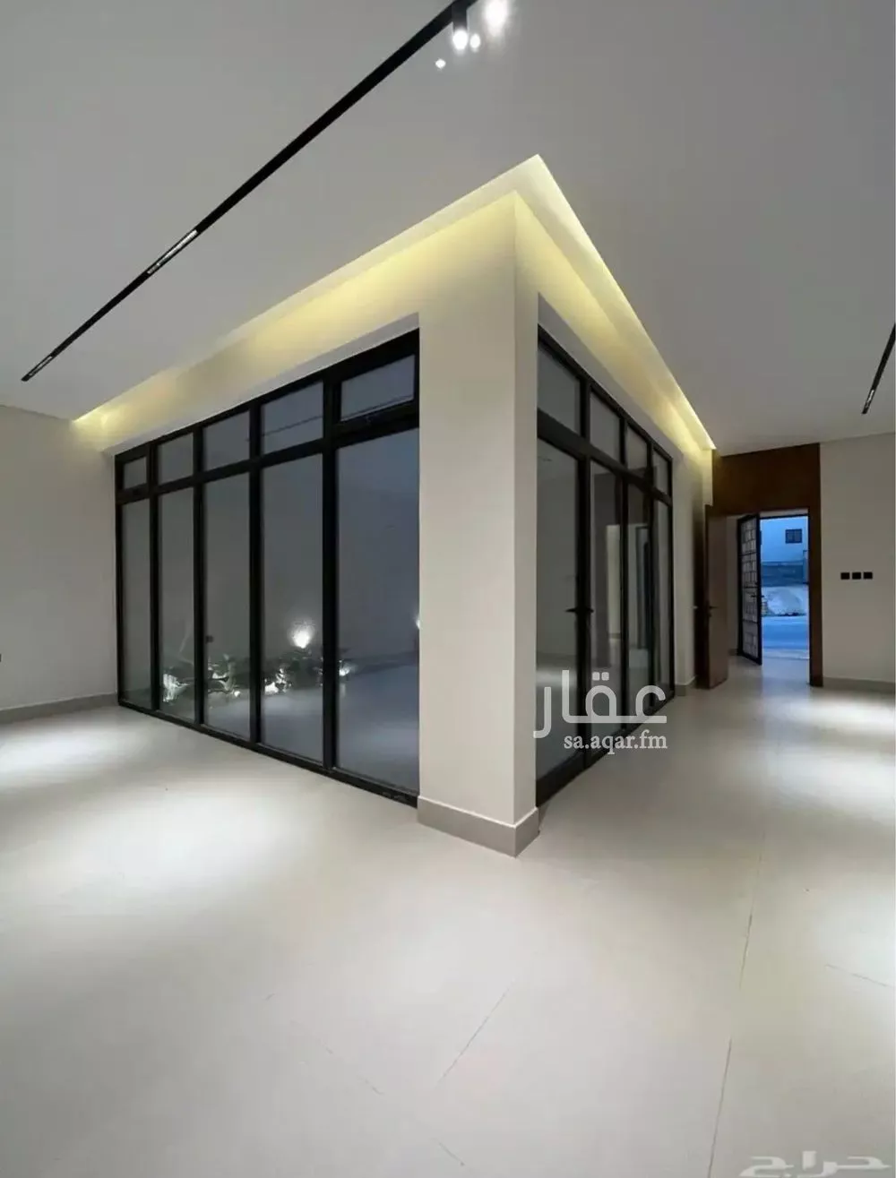 5 bedroom villa in Al Mahdiyyah 4