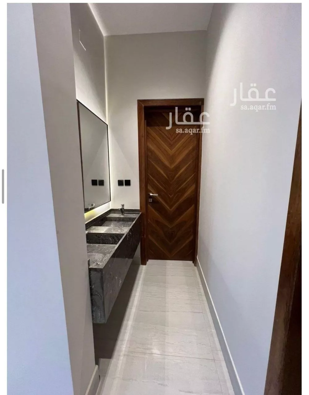 5 bedroom villa in Al Mahdiyyah 2