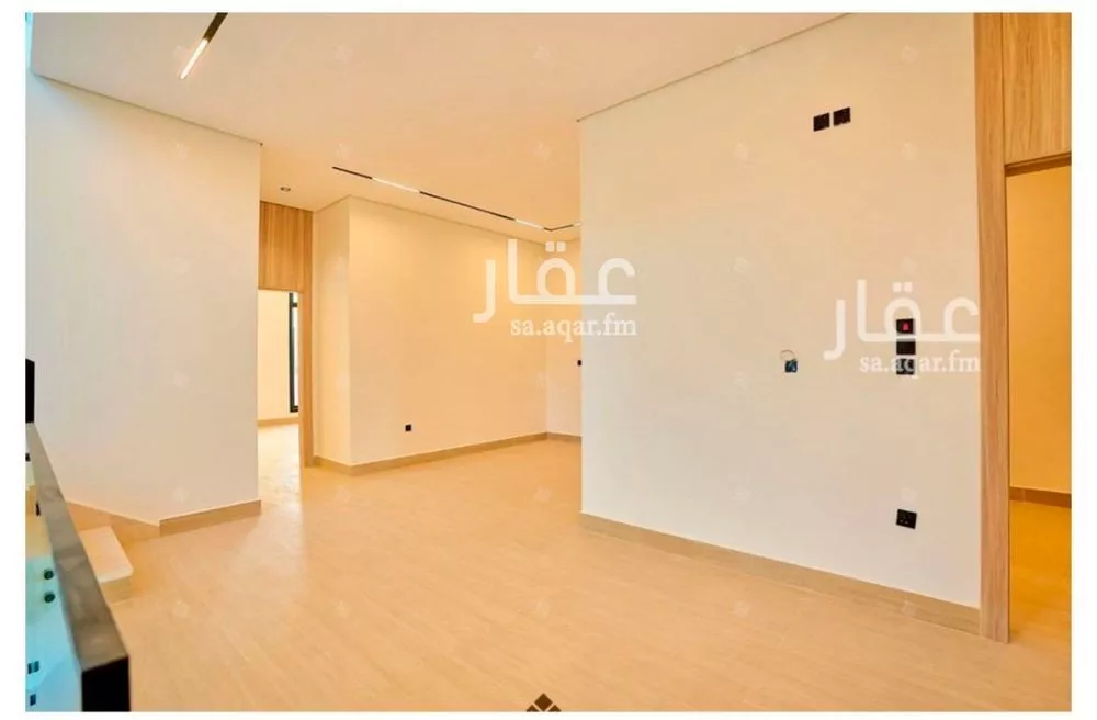 6 bedroom villa in Al Mahdiyyah 4