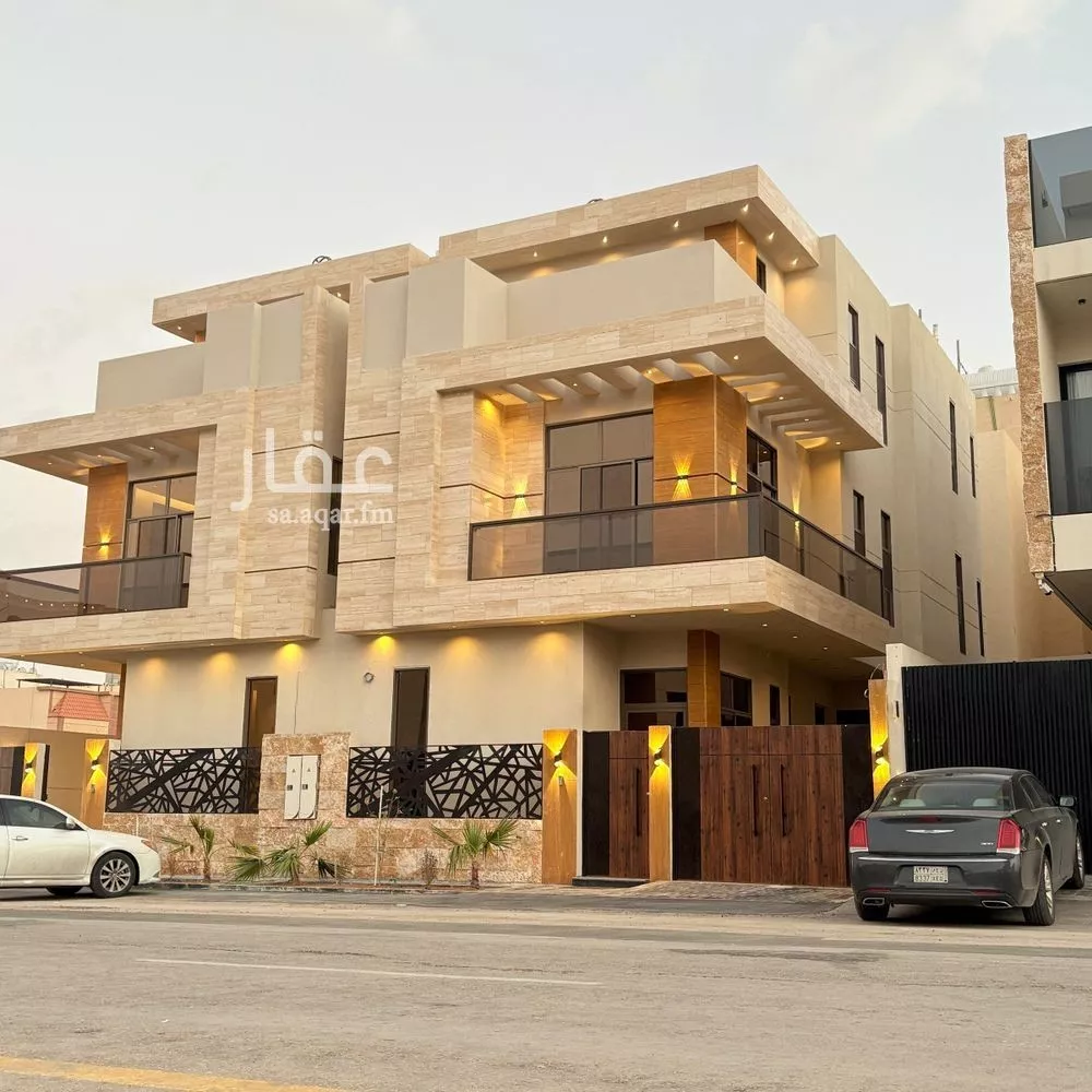 5 bedroom villa in Al Mahdiyyah 2