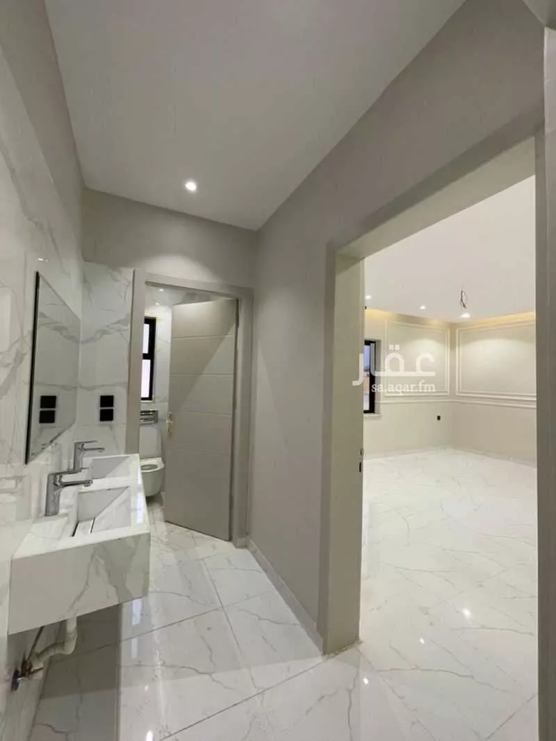 5 bedroom apartment in King Fahd 5