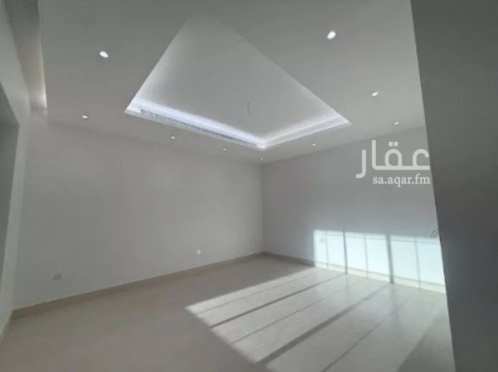 5 bedroom villa in Al Mahdiyyah 5